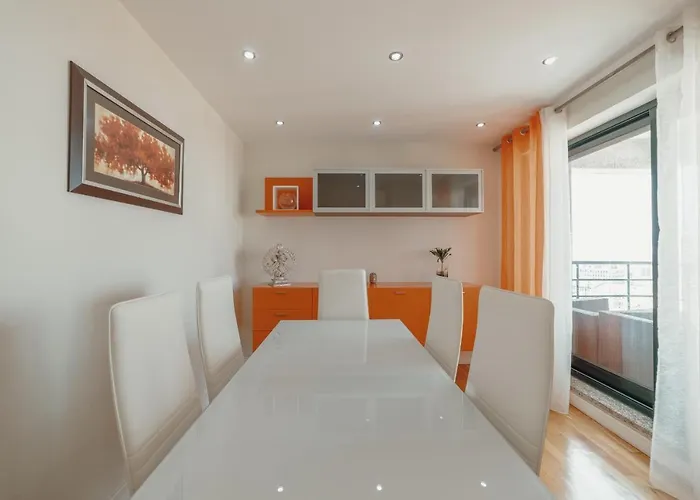 Downtown Grand Tower View By Vacationy