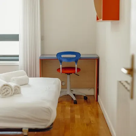 Downtown Grand Tower View By Vacationy * Oporto