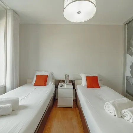 Downtown Grand Tower View By Vacationy