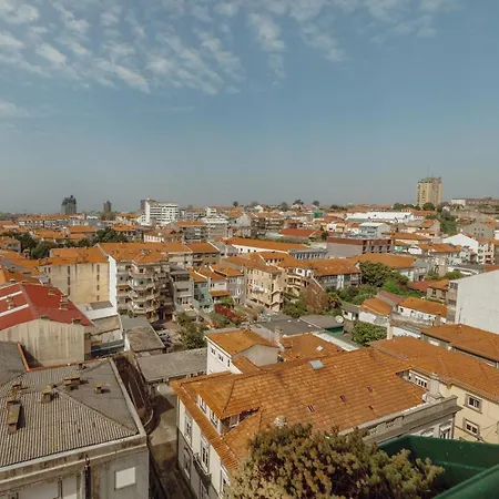 Downtown Grand Tower View By Vacationy Apartment Porto