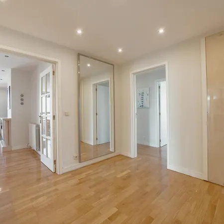 Appartement Downtown Grand Tower View By Vacationy