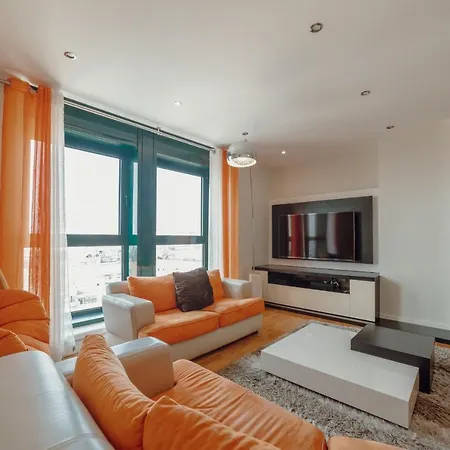 Downtown Grand Tower View By Vacationy Apartment *