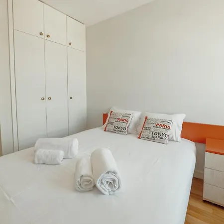 Downtown Grand Tower View By Vacationy * Oporto