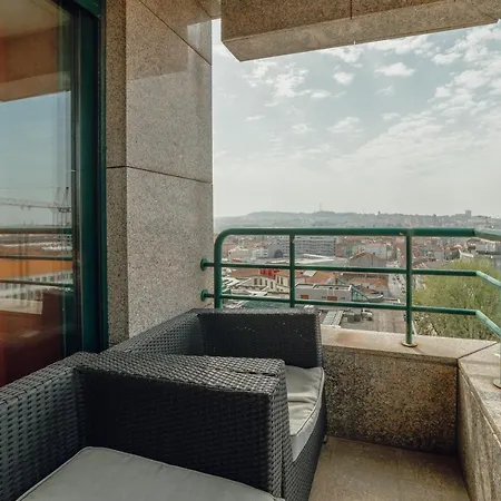 Downtown Grand Tower View By Vacationy Apartment Porto