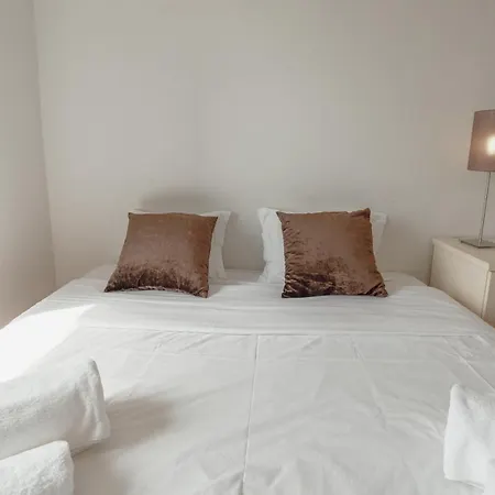 Downtown Grand Tower View By Vacationy Oporto