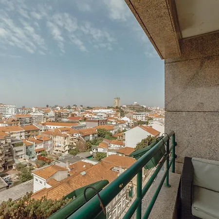 Downtown Grand Tower View By Vacationy Apartment