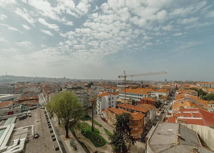 Downtown Grand Tower View By Vacationy