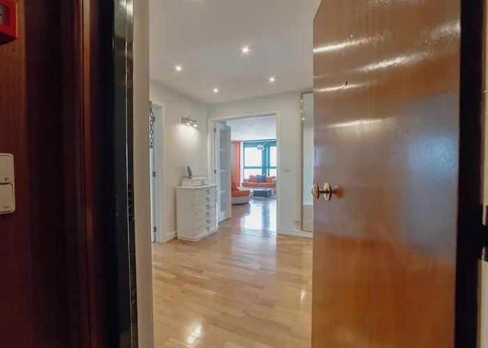 Downtown Grand Tower View By Vacationy *