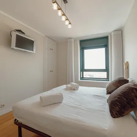 Apartament Downtown Grand Tower View By Vacationy