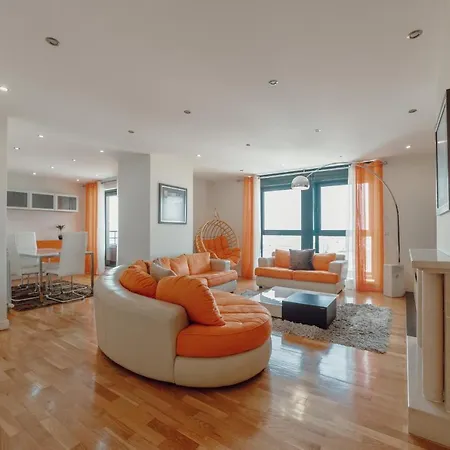 Downtown Grand Tower View By Vacationy