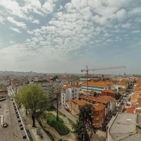 Downtown Grand Tower View By Vacationy