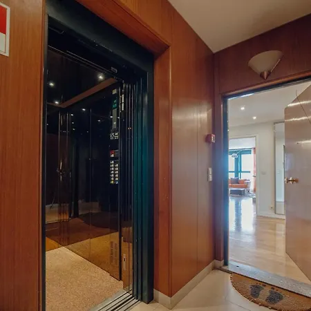 Apartament Downtown Grand Tower View By Vacationy Porto