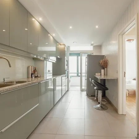 Downtown Grand Tower View By Vacationy Apartament *