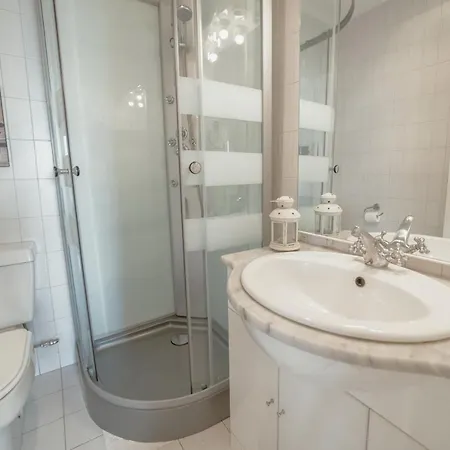 Apartament Downtown Grand Tower View By Vacationy *