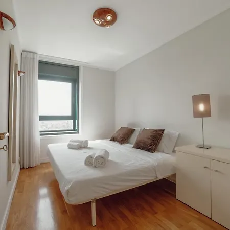 Apartament Downtown Grand Tower View By Vacationy Porto
