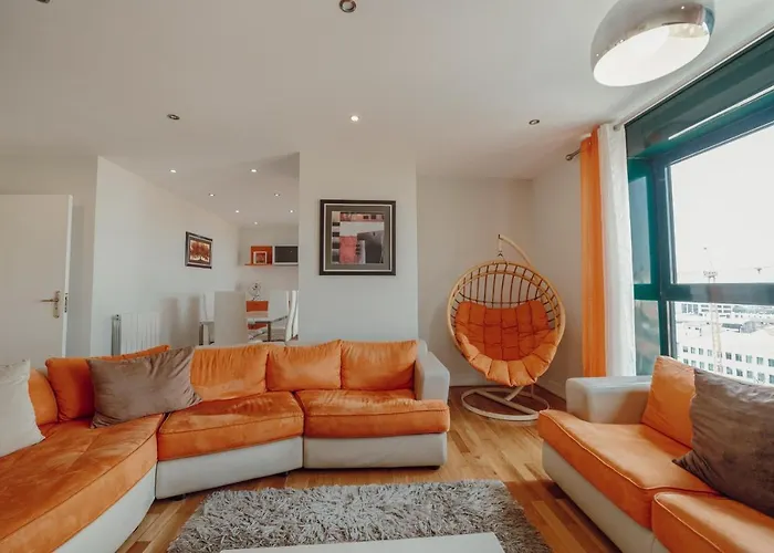 Downtown Grand Tower View By Vacationy *