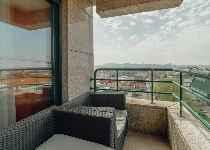 Downtown Grand Tower View By Vacationy Appartamento Oporto