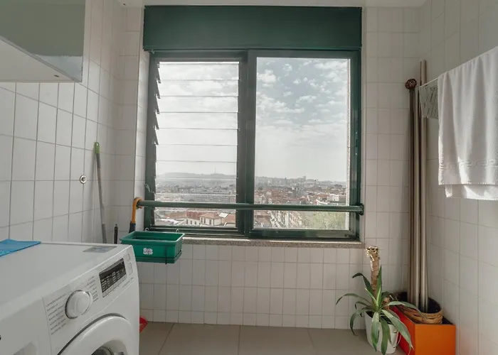 Downtown Grand Tower View By Vacationy *