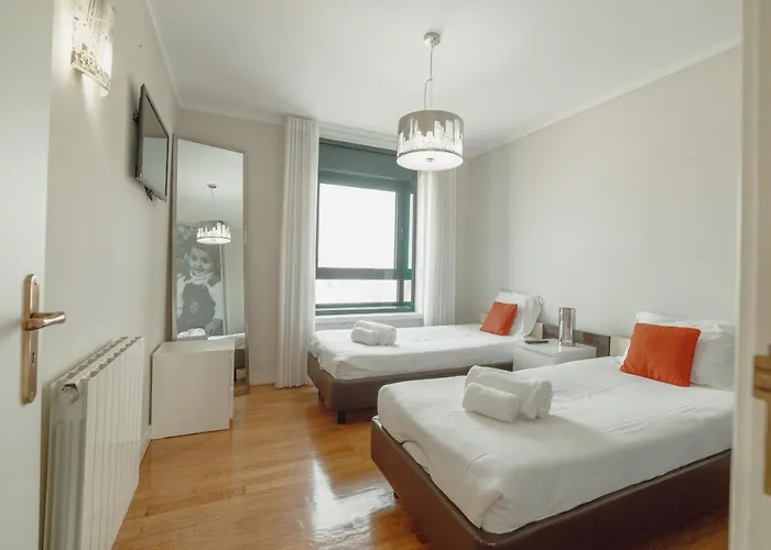 Downtown Grand Tower View By Vacationy Oporto