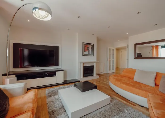 Apartament Downtown Grand Tower View By Vacationy Porto