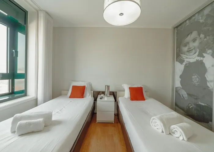 Downtown Grand Tower View By Vacationy