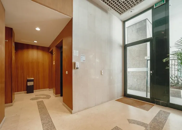 Downtown Grand Tower View By Vacationy Porto